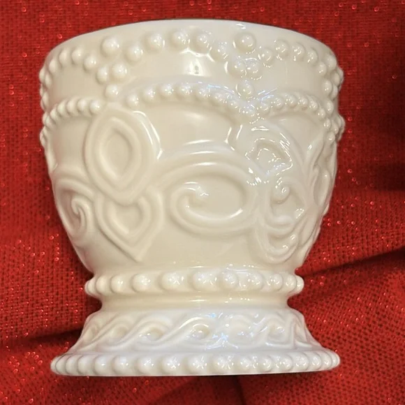 Lenox Ivory Set of 3 Beaded Tealights - Picture 5 of 8